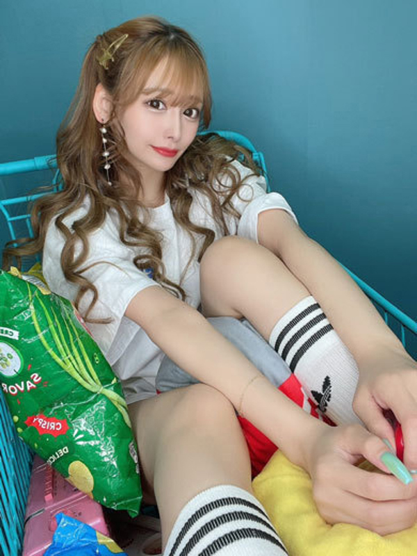 瑠璃(るり)圧倒的顔面偏差値